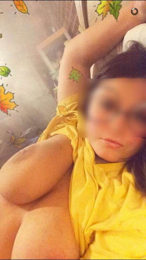 Chirine cherche une rencontre coquine