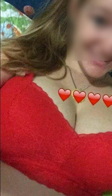 Avital je viens sur ce site de plans q pour faire une rencontre sexe avec un homme plus jeune et passer du bon temps avec lui