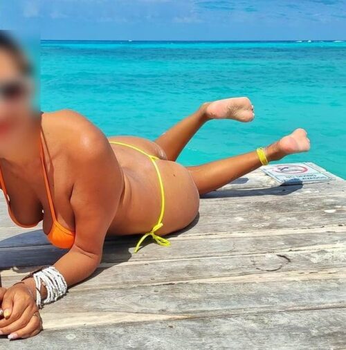 Niouma je suis connectee sur ce site de rencontres coquines pour trouver un bon plan cul sur Pantin