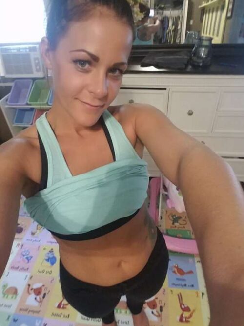 Loane 27 cherche une rencontre hard